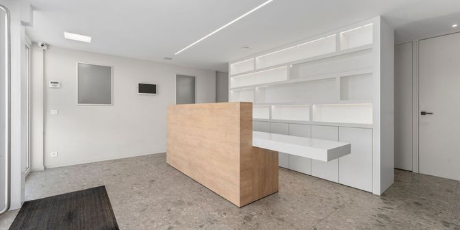 Bedrijfsvastgoed te koop in L. Dujardinstraat 9 bus GLV, 8370 Blankenberge