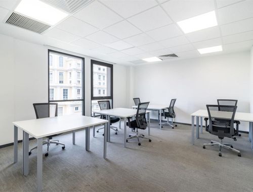                                         Immeuble de bureaux à louer à Bruxelles, € 3.089
