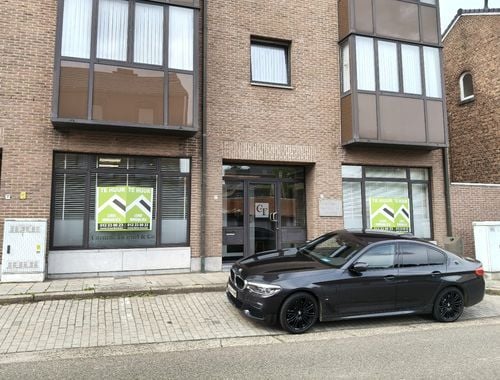                                         Kantoor te huur in Borgloon, € 2.900
