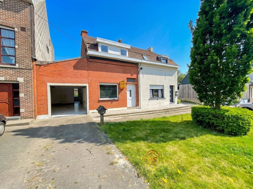 Maison à vendre à Dronckaertstraat 518,
                    8930 Lauwe