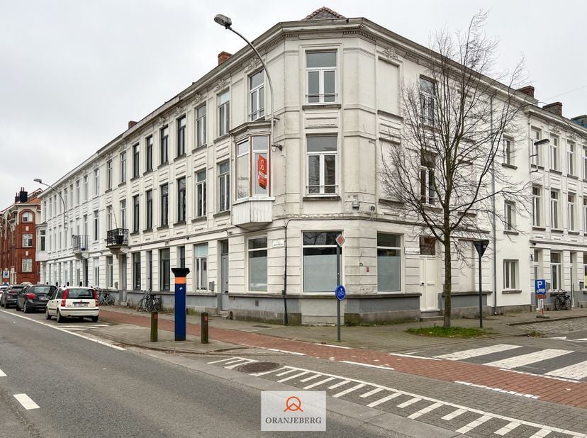 Maison à louer
                    à 9000 Gent