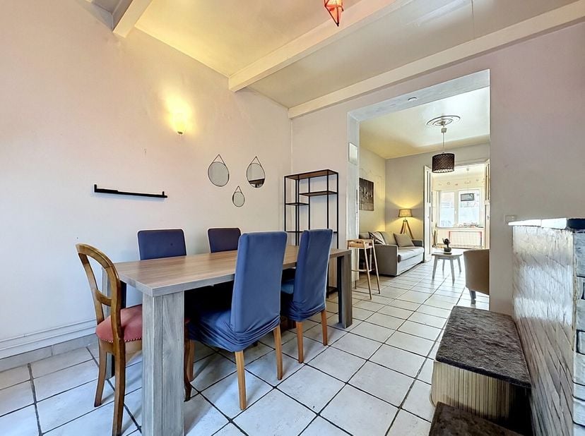 [[ CE BIEN PARTICIPE À LA JOURNÉE MAISONS OUVERTES ERA LE 13/6 DE 14:30 À 15:30 ]]Ixelles  Appartement 1 chambre avec jardinChaussée de Boondael, situ
