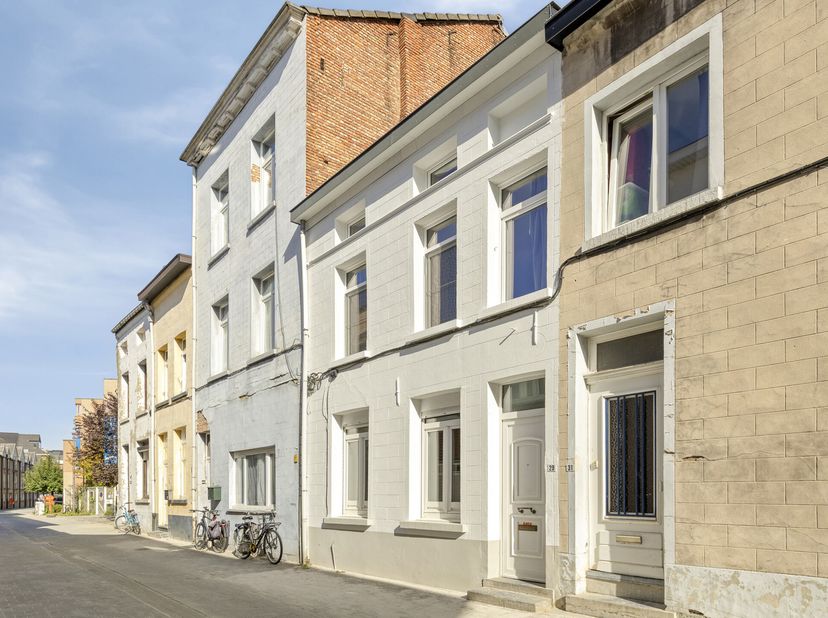 Maison à vendre à Sint-Jacobstraat 29,
                    2800 Mechelen