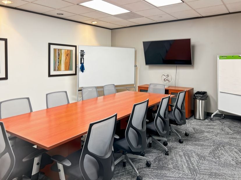 Verhuis naar een kant-en-klare gemeubileerde kantoorruimte met service voor 10 werknemers in Regus Mechelsesteenweg 65<br />
<br />
Dit aanbod omvat e