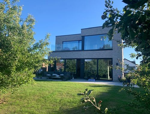                                         Villa te huur in Zwevegem, € 1.600
