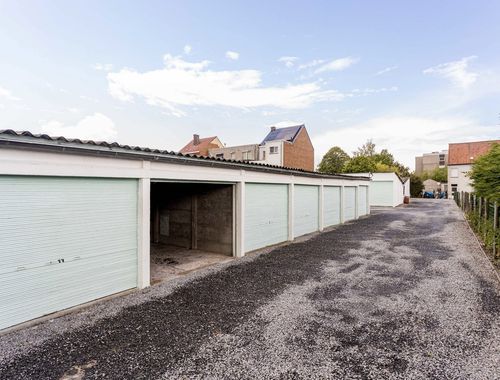                                         Garage à vendre à Renaix, € 149.000
