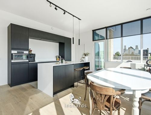                                         Appartement à louer à Kortrijk, € 925
