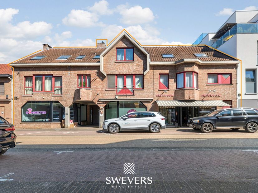 Voor meer info en foto’s, surf naar www.swevers.be – centraal in Beringen, aan de Onze-Lieve-Vrouwstraat 17-21, ligt dit volledig verhuurde opbrengste