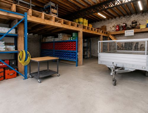                                         Magazijn zonder bureel te koop in Lauwe, € 219.000
