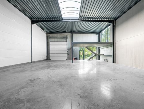                                         Entrepôt à vendre à Dadizele, € 336.750

