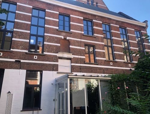                                         Gemengd gebruik te huur in Antwerpen, € 4.000
