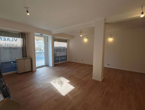                                         Kantoor te huur in Oostduinkerke, € 975
