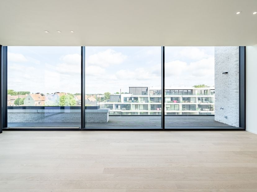 Welkom in Residentie Serengeti. Deze prachtige nieuwbouwrealisatie is een begrip voor kwaliteit en desgin in een oase van groen en rust te Ieper.<br /