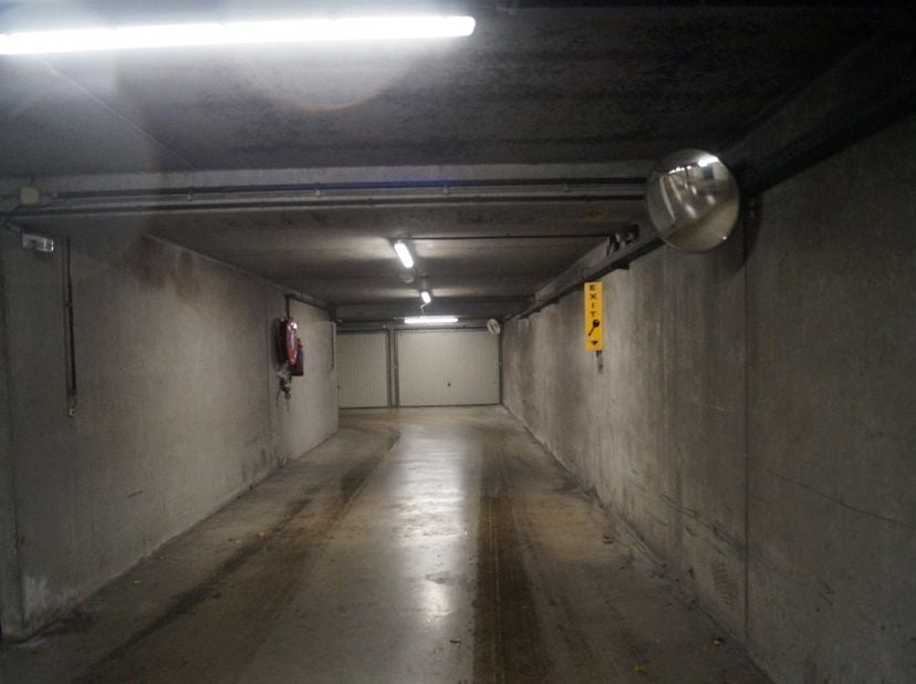 Gesloten garagebox in centrum Oostende op 200m van de Zeedijk
