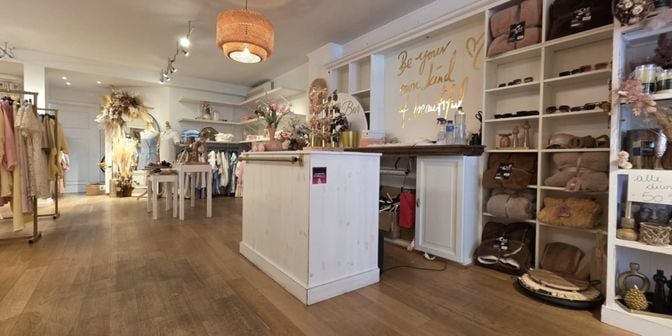 Bedrijfsvastgoed te huur in Luikerstraat 77 bus 001, 3800 Sint-Truiden