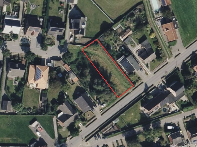 Ontdek deze gunstig gelegen bouwgrond van 800 m² op een centrale ligging in Meer (Hoogstraten). Het perceel bevindt zich kortbij het centrum van Meer