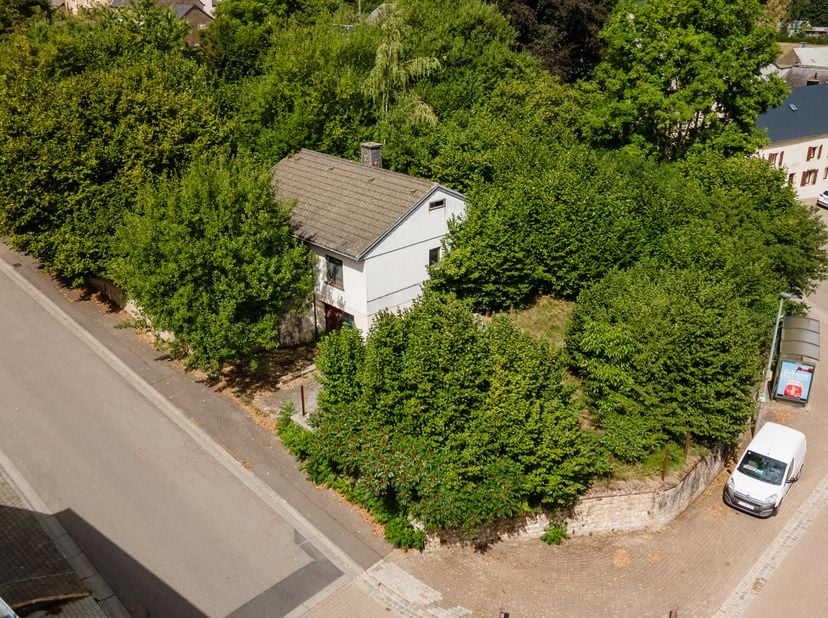 Terrain à vendre à rue de l'Ecole 1,
                    6700 Bonnert