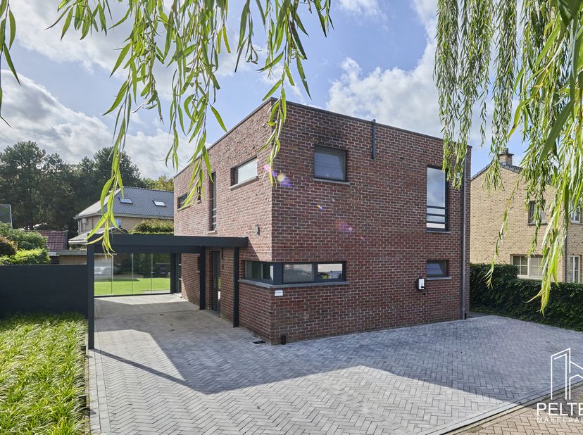 Huis te koop in Kuypersveld 13,
                    3910 Neerpelt