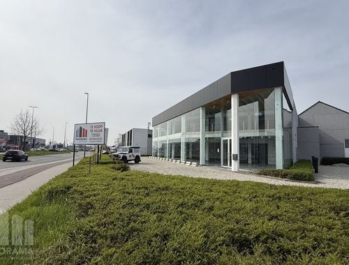                                         Bedrijfsgebouw te koop in Sint-Pieters-Leeuw, € 2.450.000
