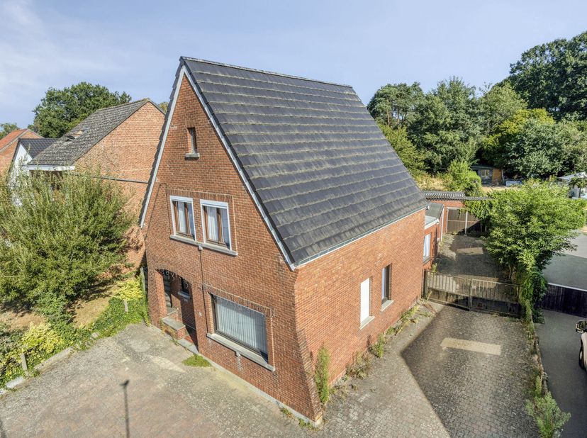 Bezoek deze woning tijdens KIJKDAG 3 september (donderdag) van 17-19u – inschrijvingen via email info@devastgoedkoning.be of bel 016/798.555 (ma-vrij