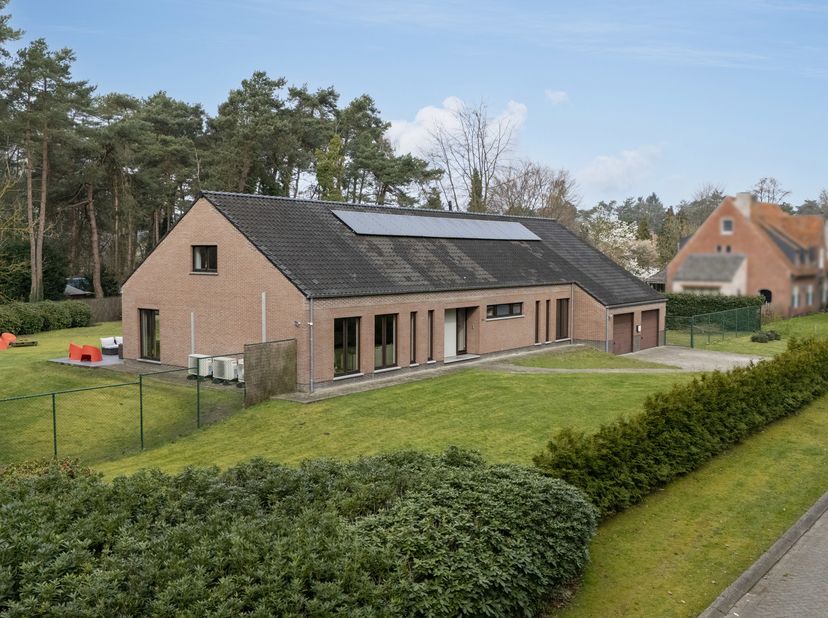 Huis te koop in Koningslaan 24,
                    2340 Beerse