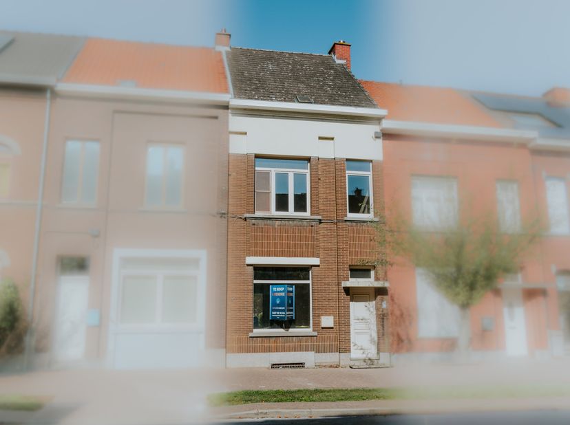 Huis te koop in Jules Bordetlaan 19,
                    9600 Ronse