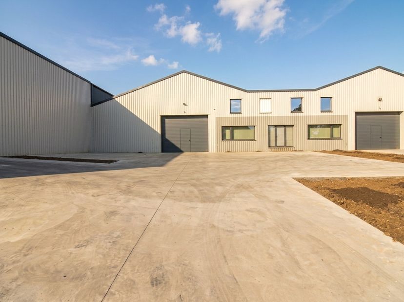 Bien professionnel à louer à Filips Van Kleefstraat 1,
                    8820 Torhout