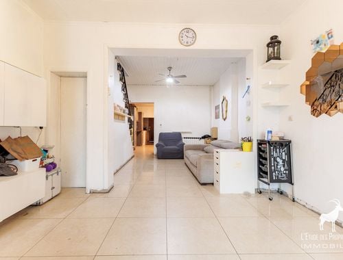                                         Woning te koop in Marchienne-au-Pont, € 204.999

