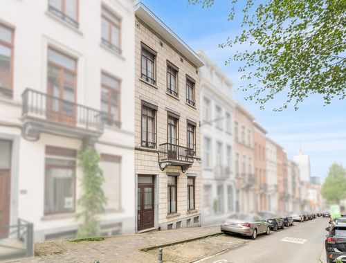                                         Maison à vendre à Schaerbeek, € 449.000
