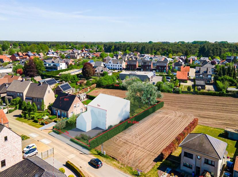 Bouwgrond voor OB van 6a 18ca nabij centrum Lille<br />
Ligging: Het perceel is rustig en landelijk doch gelegen nabij het centrum van Lille met alle