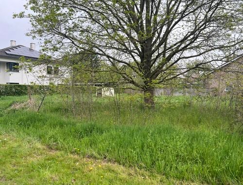                                         Terrain à bâtir à vendre à Leut, € 285.000
