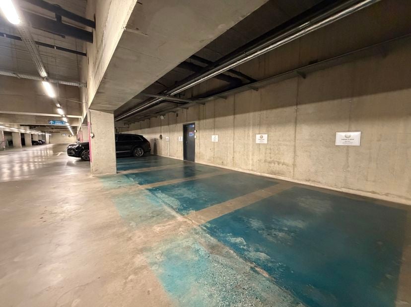 Parkeerplaats te koop op een uitstekende locatie vlak aan Station Leuven.<br />
De parking is gemakkelijk bereikbaar en vlot toegankelijk. Via de uitg