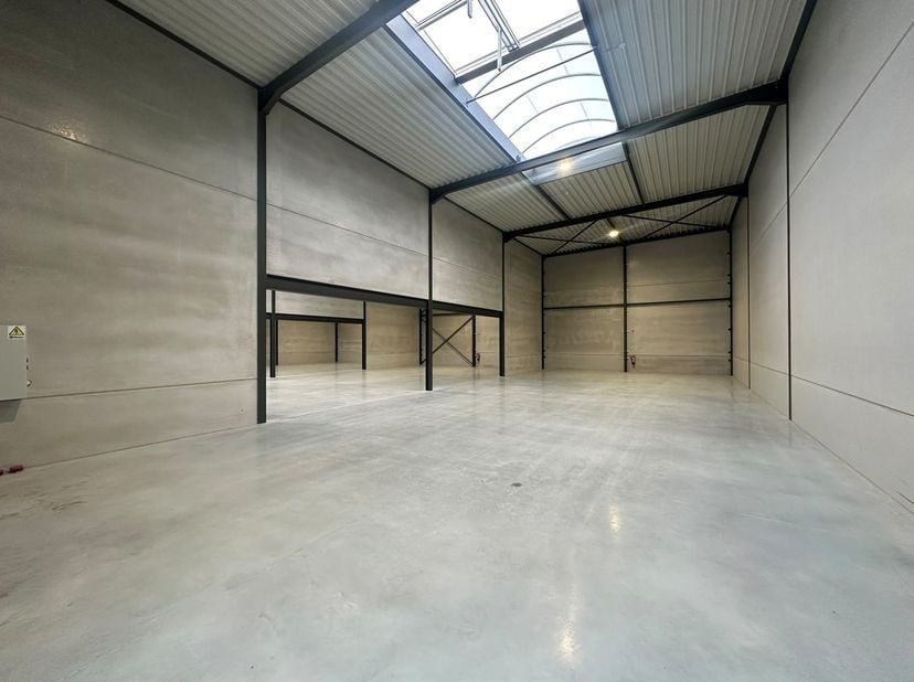 Bedrijfsvastgoed te huur in vierselbaan 38,
                    2240 Zandhoven