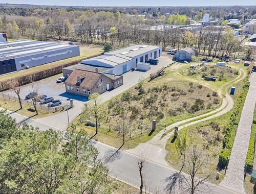                                         Bâtiment d’entreprise à vendre à Zonhoven, € 2.200.000
