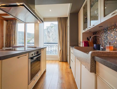                                         Appartement à vendre à Dinant, € 295.000
