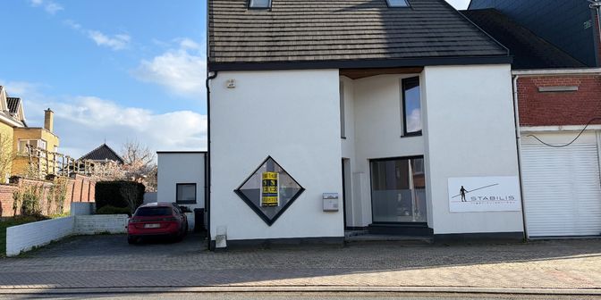 Bedrijfsvastgoed te huur in Stationsstraat 68, 9450 Haaltert