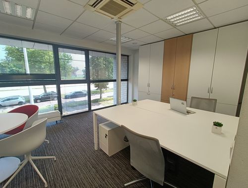                                         Kantoor te huur in Hasselt, € 819
