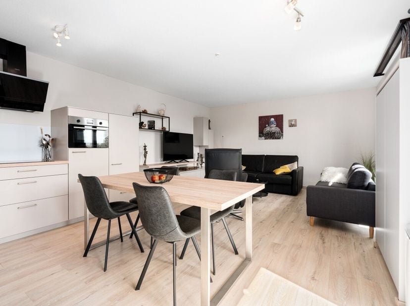 Appartement te koop in E. Vanlangenhovestraat 13 bus 03.01,
                    8670 Koksijde