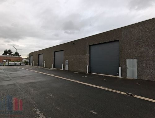                                        Bâtiment d’entreprise à louer à Sint-Pieters, € 1.275
