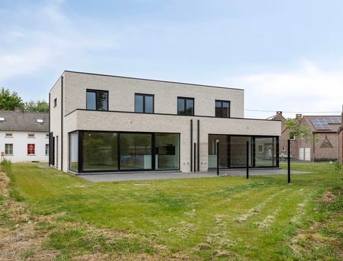                                         Eengezinswoning te huur in Galmaarden, € 1.450
