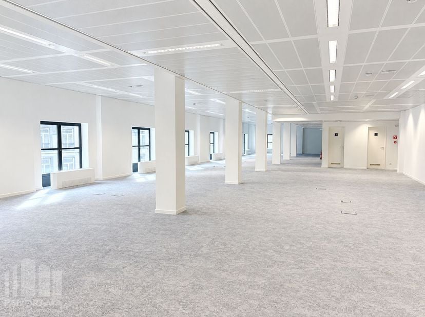 Bedrijfsvastgoed te huur in Rue des Colonies 56,
                    1000 Brussel