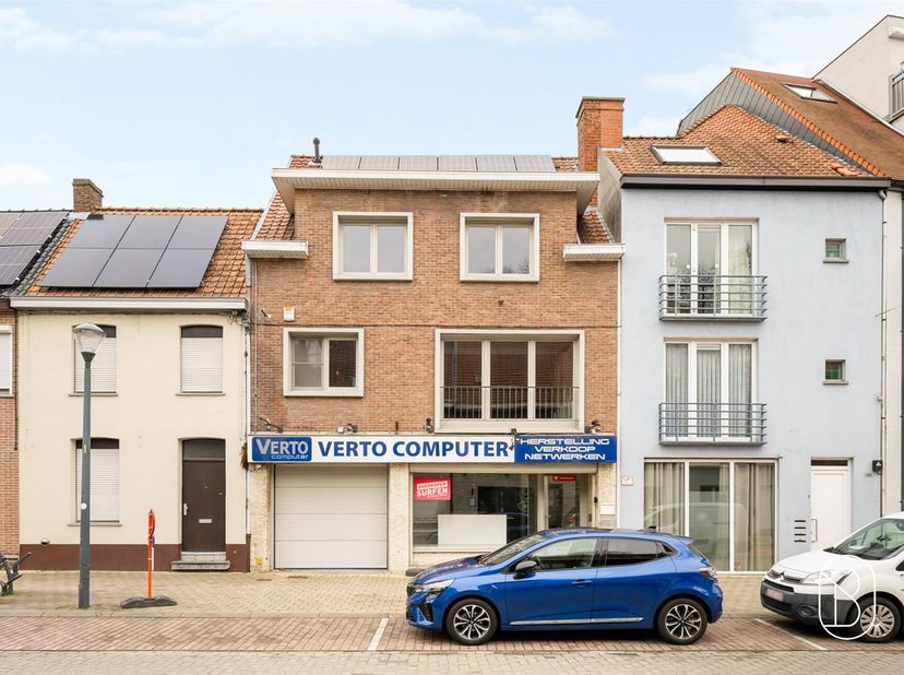 Bien professionnel à vendre à Stasegemdorp 6,
                    8530 Harelbeke