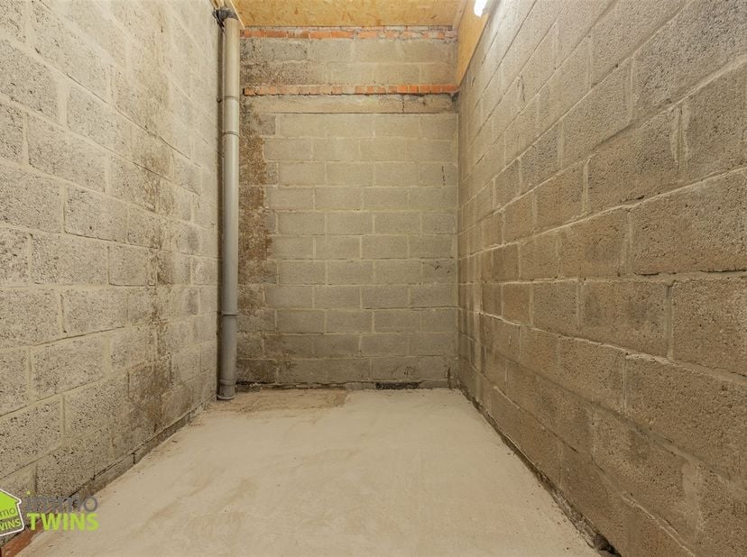 Te huur - vernieuwde KMO unit te Grembergen (Dendermonde)<br />
Bent u als ondernemer op zoek naar een KMO-Unit met uitstekende bereikbaarheid, verzo