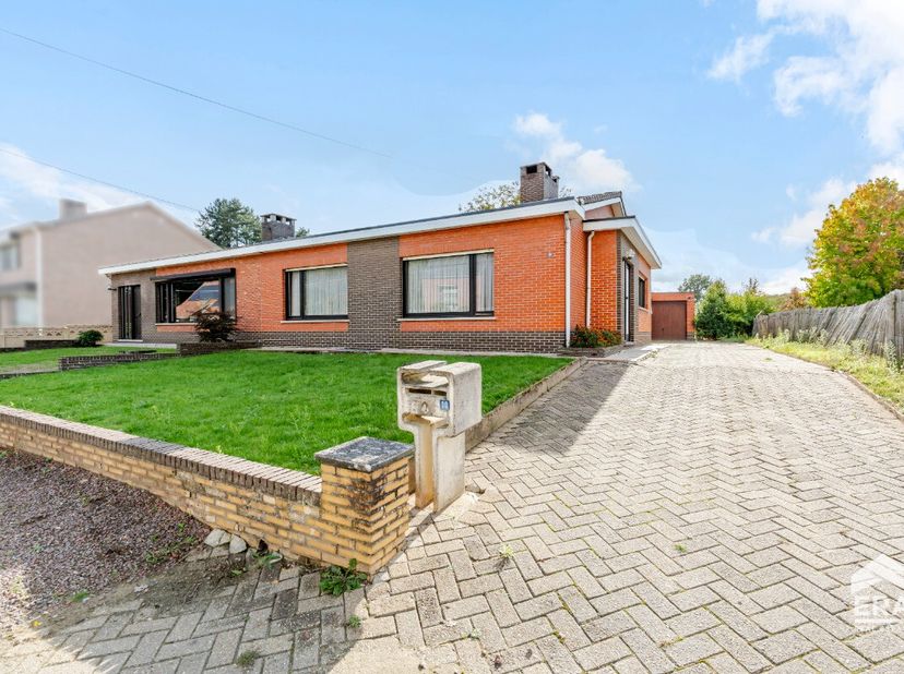 Huis te koop in Kerkhofstraat 30,
                    2491 Olmen