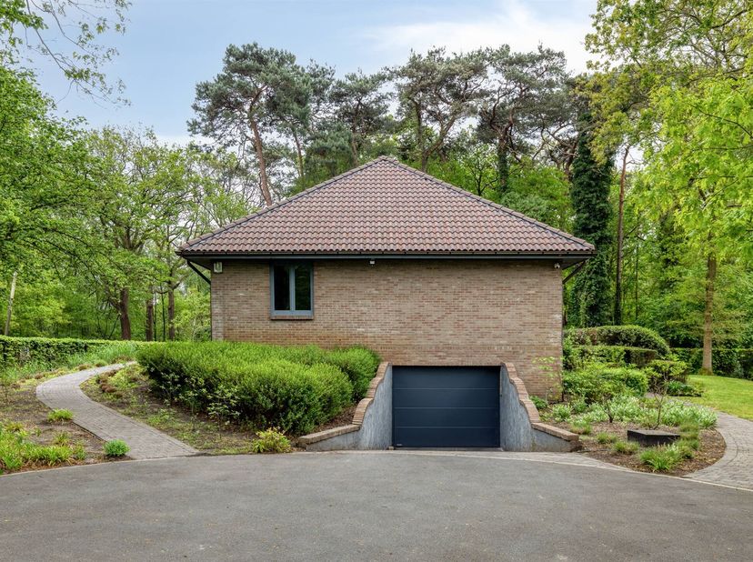 Huis te koop in Essensteenweg 20,
                    2950 Kapellen