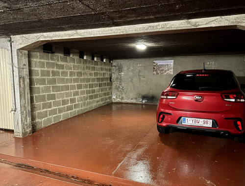                                         Kelder garage te koop in Waterloo, € 22.000
