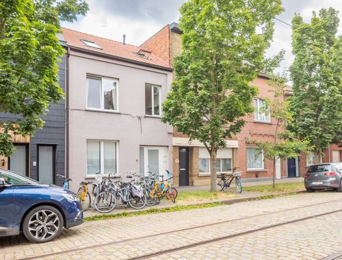                                         Appartementsgebouw te koop in Ledeberg, € 590.000
