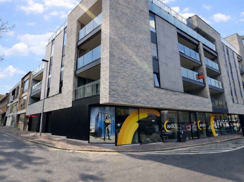 Welkom in de Kapelstraat 21 te Genk&amp;nbsp;<br />
<br />
Bent u op zoek naar een zorgeloze investering met onmiddellijk rendement op een toplocatie? Dan