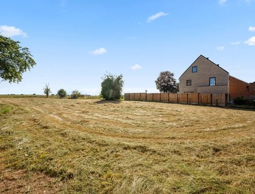                                         Bouwgrond te koop in Outgaarden, € 425.000

