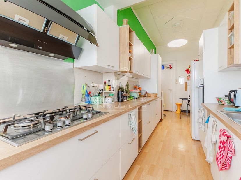 Referentie van het bureau: V6031-1790<br />
*** VIRTUELE BEZOEK: https://immo360.immo-facile.com/vtour/fr/2eryvb/frame<br />
Ontdek deze woning in JUM